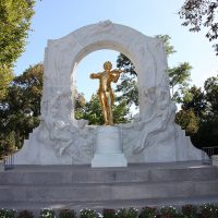 Johann Strauß Denkmal - Nach der Restaurierung